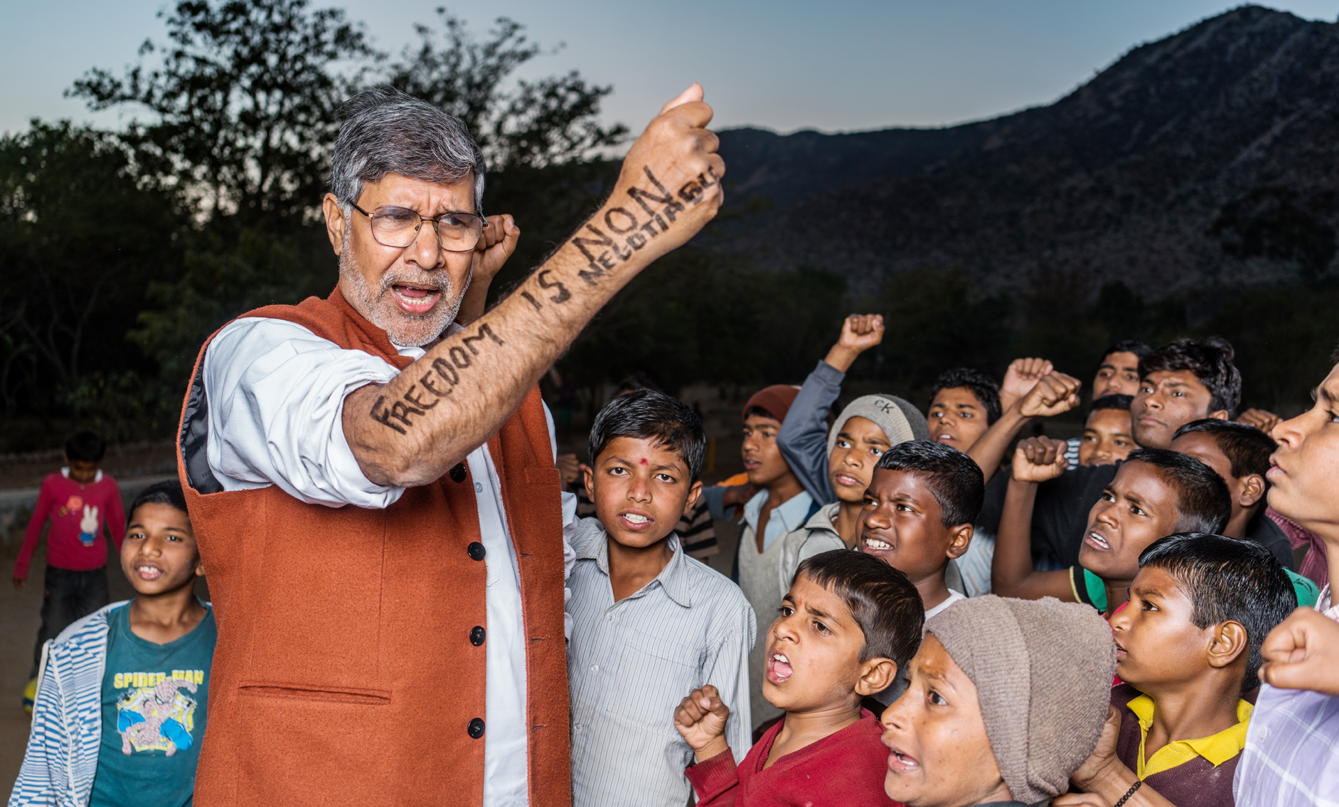 Kailash Satyarthi Nobel Prize Winner with Children